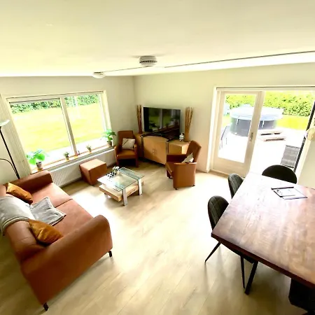 Casa vacanze The Island Life Texel Met Jacuzzi *