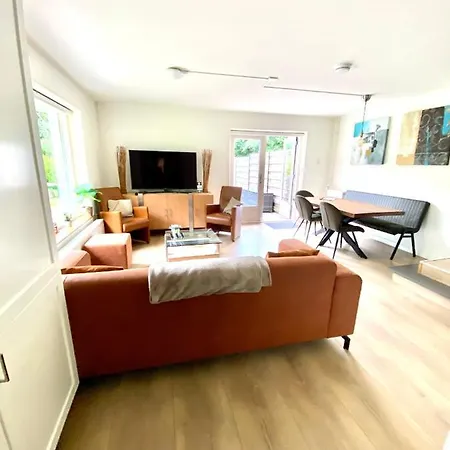 The Island Life Texel Met Jacuzzi בית נופש דה קוח