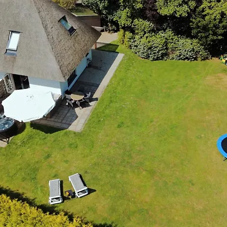 The Island Life Texel Met Jacuzzi *