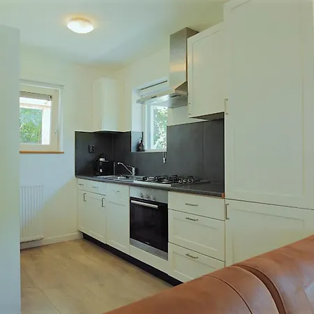 The Island Life Texel Met Jacuzzi Feriehus *