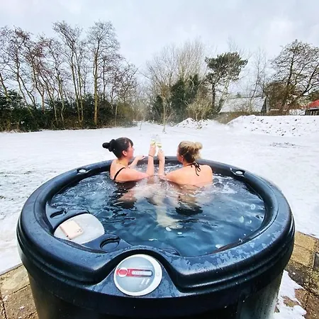 בית נופש The Island Life Texel Met Jacuzzi *