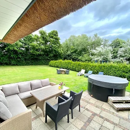 Сasa de vacaciones The Island Life Texel Met Jacuzzi *